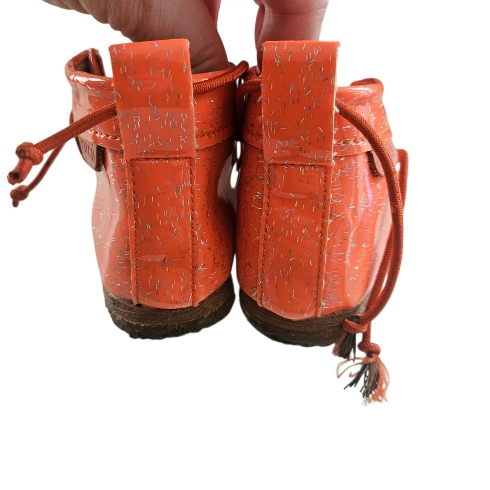 Cucu Kaboom! Walker In Papaya Orange  Kids Moccasins/ Chukka Boots Size 7